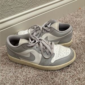 Nike Light Gray and White Low-Top Sneakers